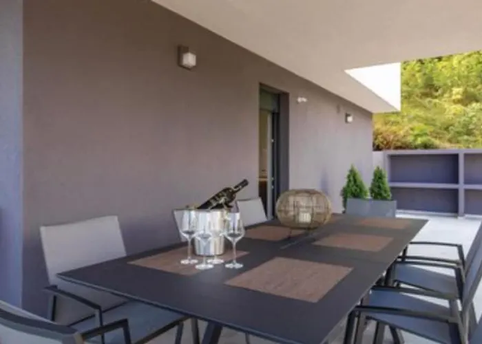 Nina Rukavac Opatija Matulji