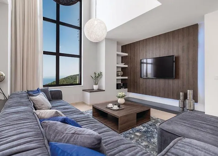 Nina Rukavac Opatija Villa Matulji